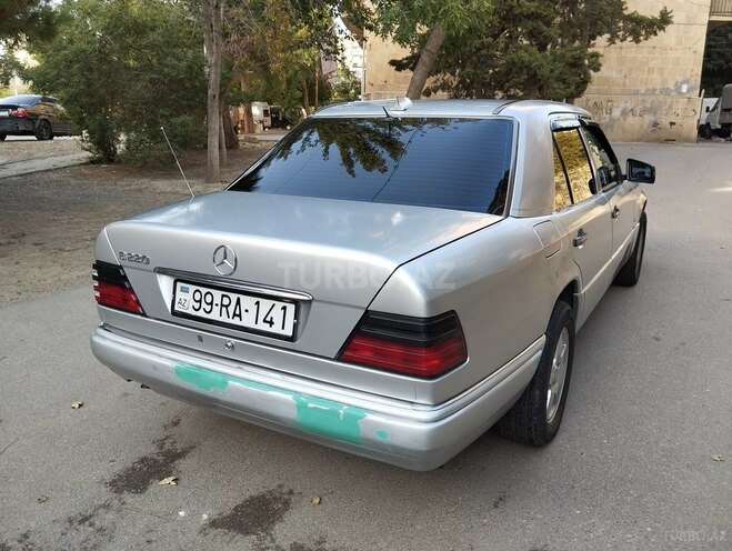 Mercedes E 220 1994, 380,000 km - 2.2 л - Bakı