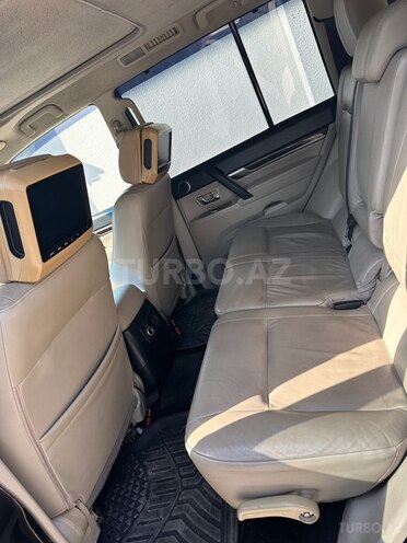 Mitsubishi Pajero 2011, 228,000 km - 3.5 л - Bakı