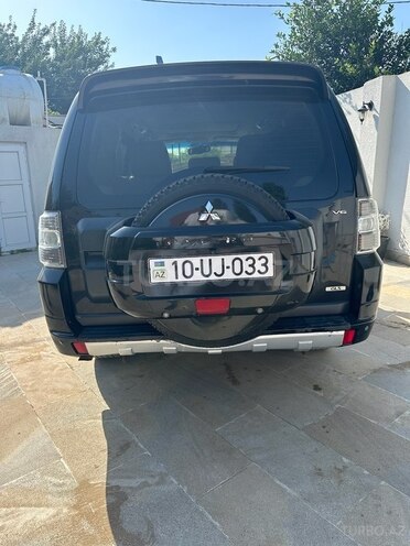 Mitsubishi Pajero 2011, 228,000 km - 3.5 л - Bakı