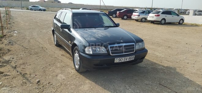 Mercedes E 220 1999, 564,879 km - 2.2 l - Bakı