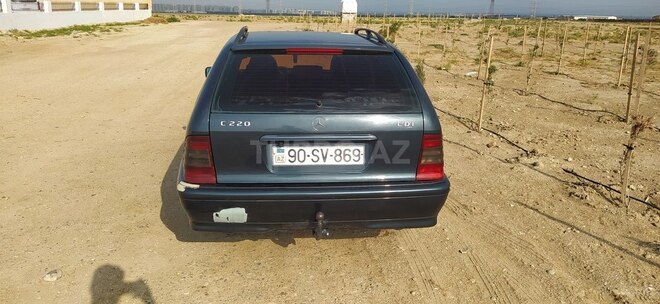 Mercedes E 220 1999, 564,879 km - 2.2 l - Bakı
