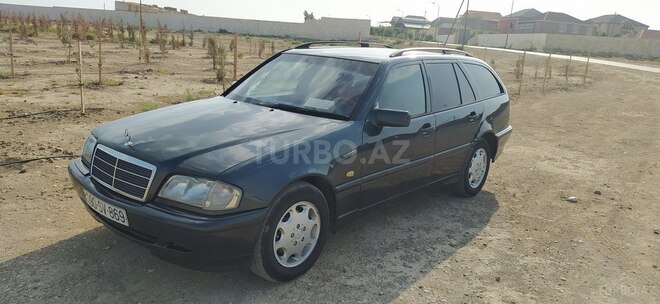 Mercedes E 220 1999, 564,879 km - 2.2 l - Bakı