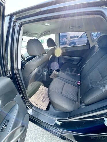 Hyundai i30 2011, 320,000 km - 1.6 l - Bakı