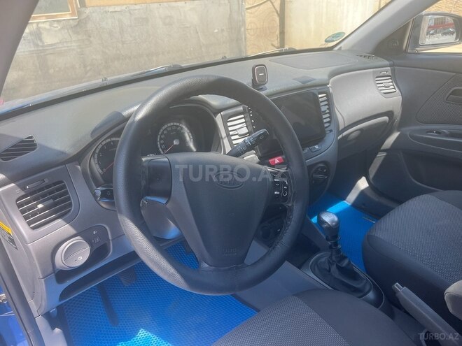 Kia Rio 2009, 270,000 km - 1.4 л - Bakı