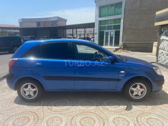 Kia Rio 2009, 270,000 km - 1.4 л - Bakı