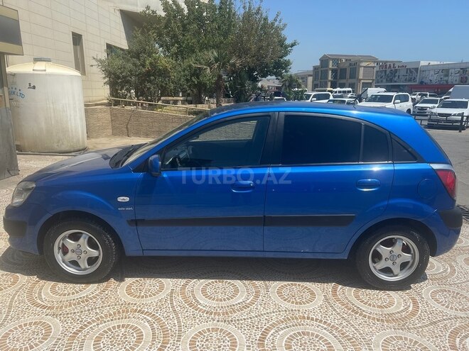 Kia Rio 2009, 270,000 km - 1.4 л - Bakı