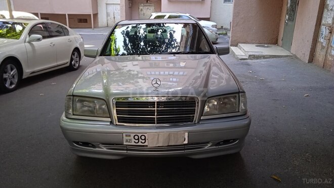 Mercedes C 220 1999, 380,000 km - 2.2 l - Bakı