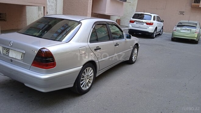 Mercedes C 220 1999, 380,000 km - 2.2 l - Bakı