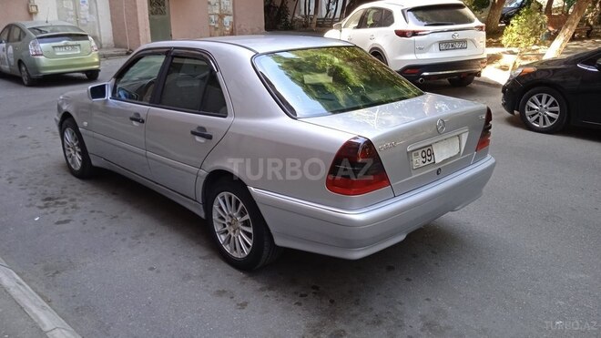 Mercedes C 220 1999, 380,000 km - 2.2 l - Bakı