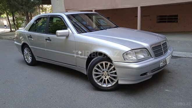 Mercedes C 220 1999, 380,000 km - 2.2 l - Bakı