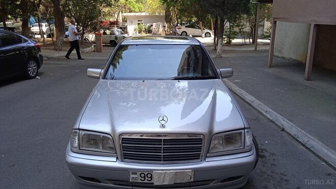 Mercedes C 220 1999, 380,000 km - 2.2 l - Bakı