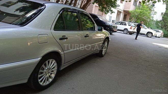 Mercedes C 220 1999, 380,000 km - 2.2 l - Bakı