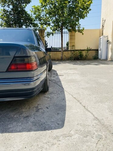 Mercedes E 220 1994, 444,444 km - 2.2 л - Gəncə