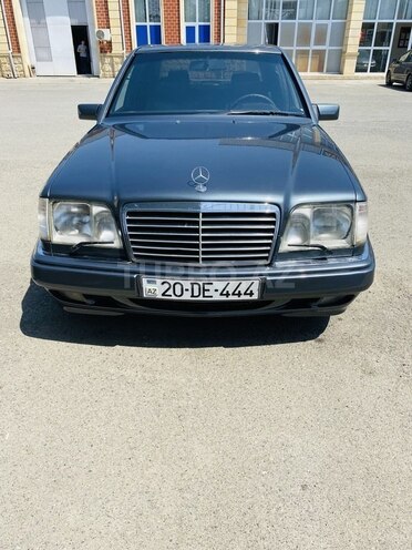 Mercedes E 220 1994, 444,444 km - 2.2 л - Gəncə