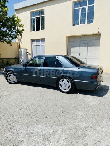 Mercedes E 220 1994, 444,444 km - 2.2 л - Gəncə