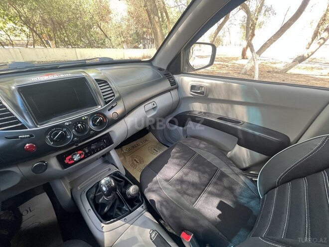 Mitsubishi L200 2013, 193,305 km - 2.5 l - Bakı