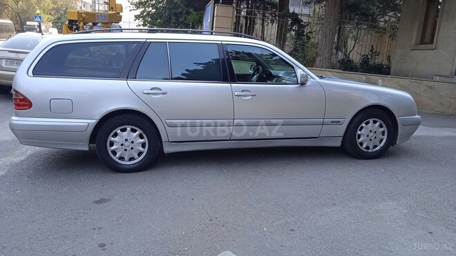 Mercedes E 220 2000, 428,000 km - 2.2 l - Bakı