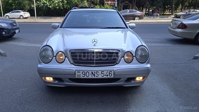 Mercedes E 220 2000, 428,000 km - 2.2 l - Bakı
