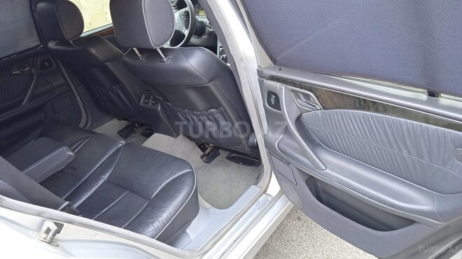 Mercedes E 220 2000, 428,000 km - 2.2 l - Bakı
