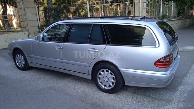 Mercedes E 220 2000, 428,000 km - 2.2 l - Bakı