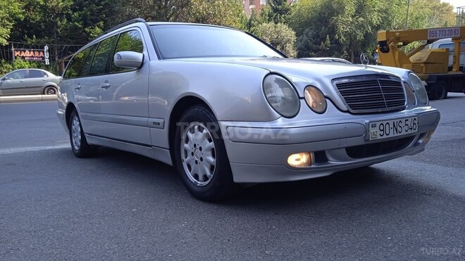 Mercedes E 220 2000, 428,000 km - 2.2 l - Bakı