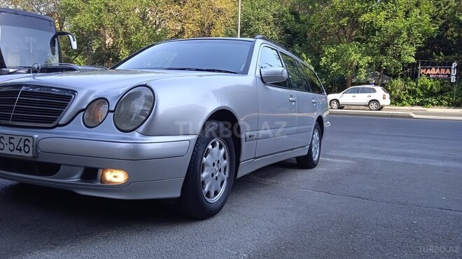Mercedes E 220 2000, 428,000 km - 2.2 l - Bakı