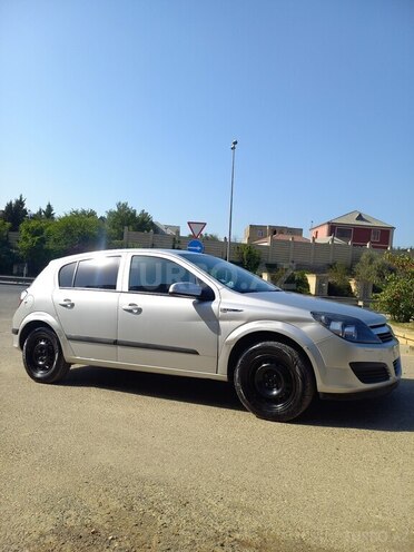 Opel Astra 2006, 288,000 km - 1.4 l - Bakı