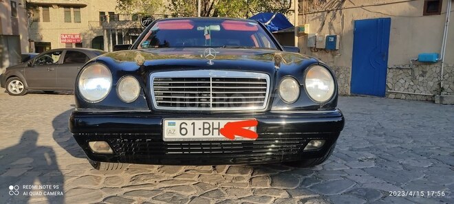 Mercedes E 200 1998, 330,000 km - 2.0 л - Bakı