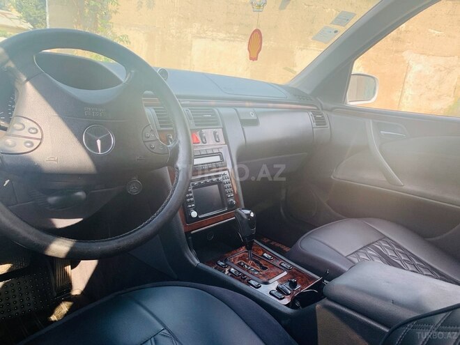 Mercedes E 240 2001, 306,000 km - 2.6 l - Bakı