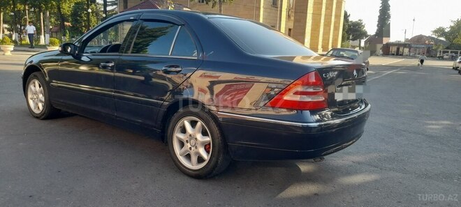 Mercedes C 200 2001, 219,754 km - 2.0 l - Balakən