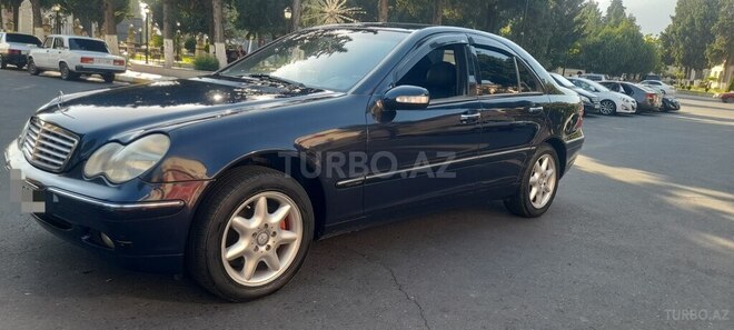 Mercedes C 200 2001, 219,754 km - 2.0 l - Balakən