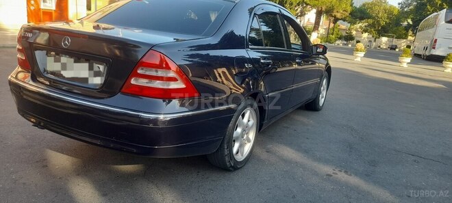 Mercedes C 200 2001, 219,754 km - 2.0 l - Balakən