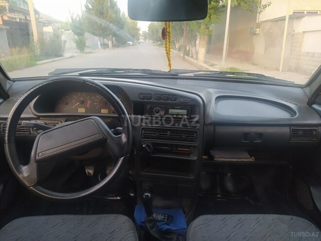 LADA (VAZ) 2115 2007, 445,500 km - 1.6 l - Salyan