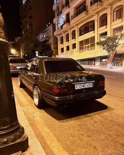 Mercedes E 220 1994, 480,000 km - 2.2 l - Bakı