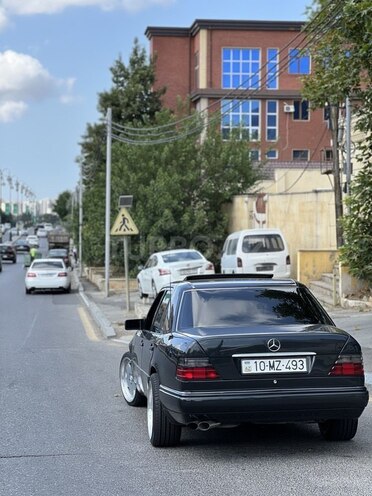 Mercedes E 220 1994, 480,000 km - 2.2 l - Bakı