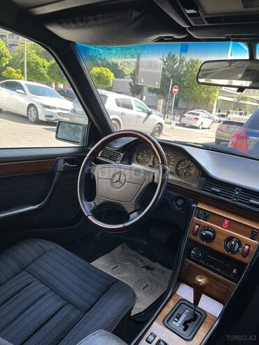 Mercedes E 220 1994, 480,000 km - 2.2 l - Bakı