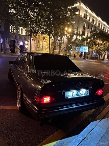 Mercedes E 220 1994, 480,000 km - 2.2 l - Bakı