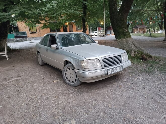Mercedes E 220 2002, 404,825 km - 2.2 l - İsmayıllı