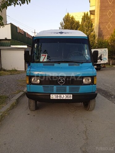 Mercedes 208 D 1993, 150,000 km - 2.3 l - Mingəçevir