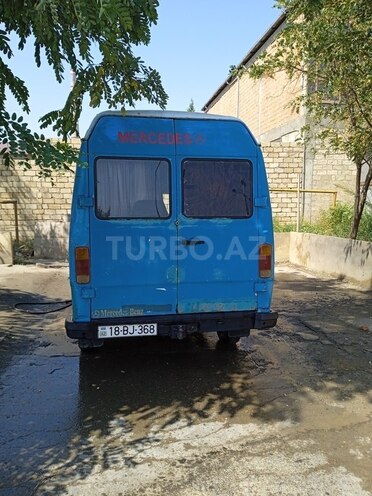 Mercedes 208 D 1993, 150,000 km - 2.3 l - Mingəçevir