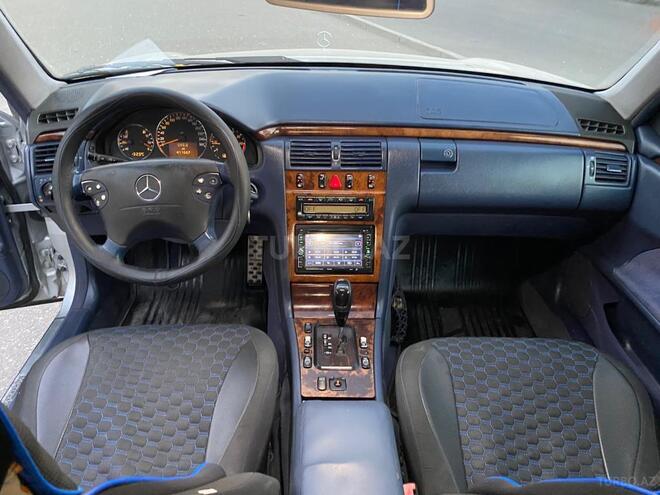 Mercedes E 240 2000, 411,167 km - 2.4 л - Bakı