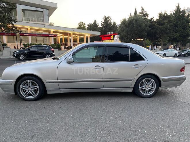 Mercedes E 240 2000, 411,167 km - 2.4 л - Bakı