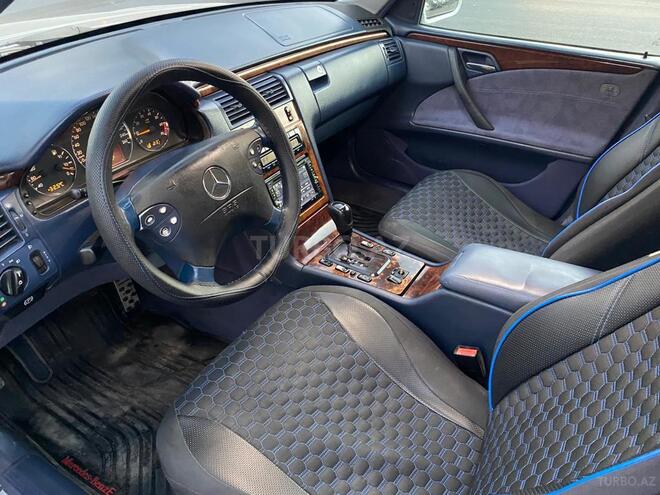 Mercedes E 240 2000, 411,167 km - 2.4 л - Bakı
