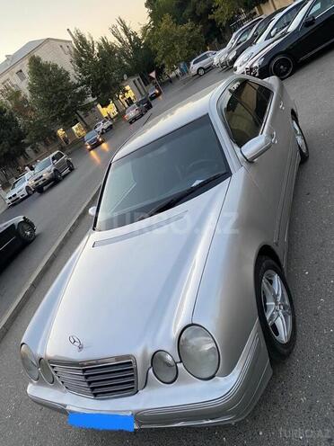 Mercedes E 240 2000, 411,167 km - 2.4 л - Bakı