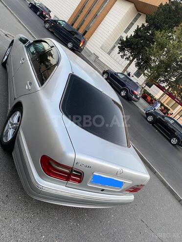 Mercedes E 240 2000, 411,167 km - 2.4 л - Bakı