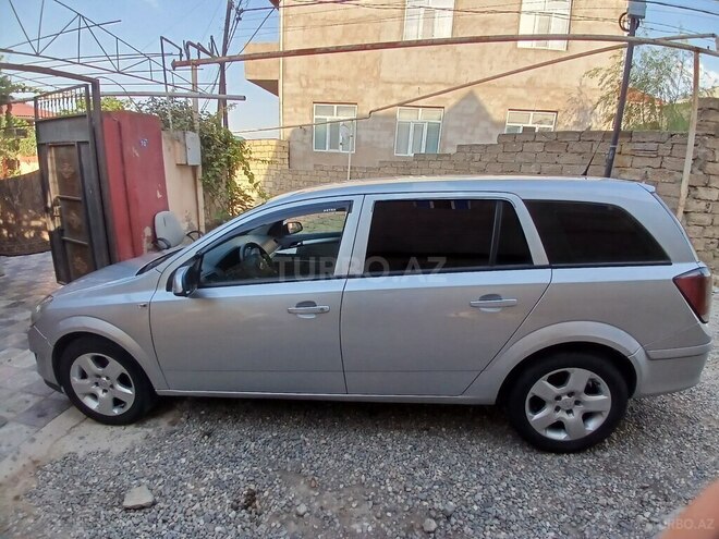 Opel Astra 2009, 290,000 km - 1.3 l - Bakı
