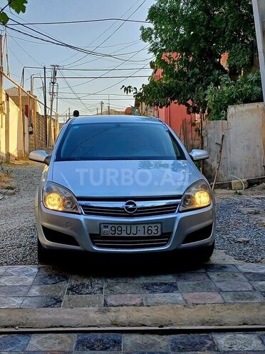 Opel Astra 2009, 290,000 km - 1.3 l - Bakı