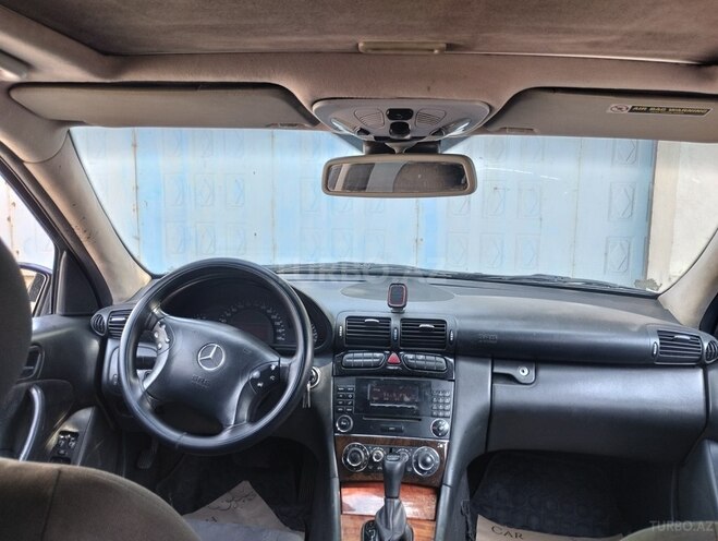Mercedes C 220 2001, 413,000 km - 2.2 л - Bakı