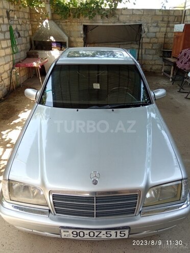 Mercedes C 220 2000, 550,000 km - 2.2 л - Yevlax