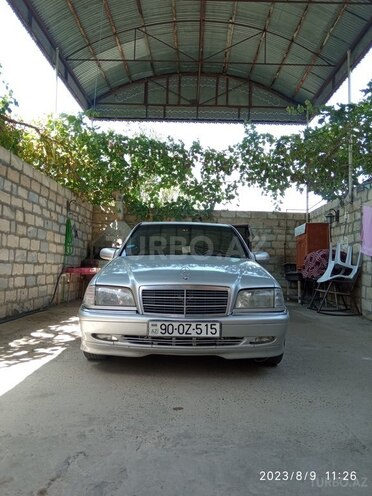 Mercedes C 220 2000, 550,000 km - 2.2 л - Yevlax